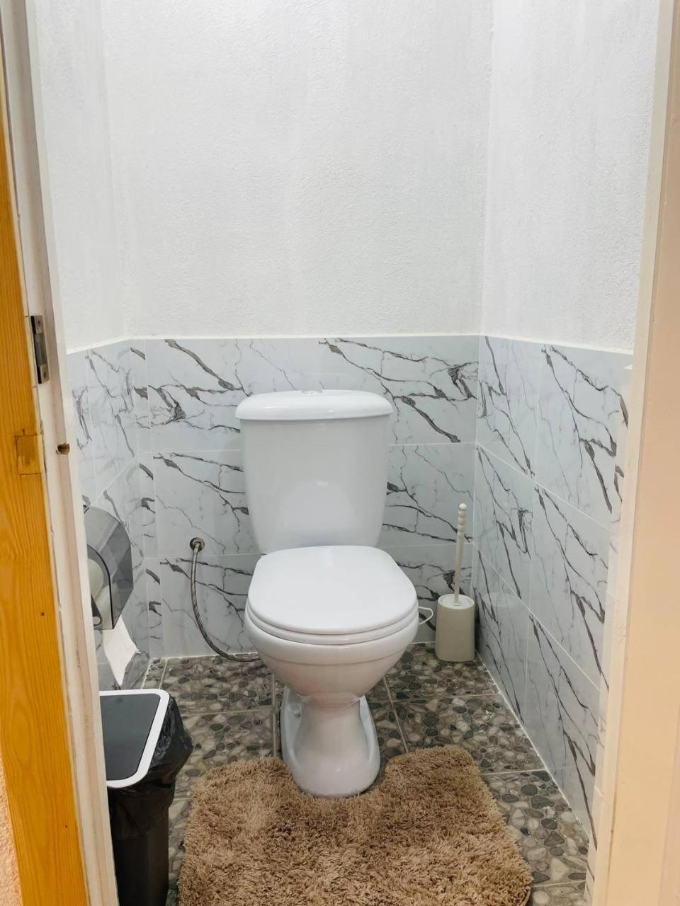 Guest House Amirhan Bokonbayevo Екстериор снимка