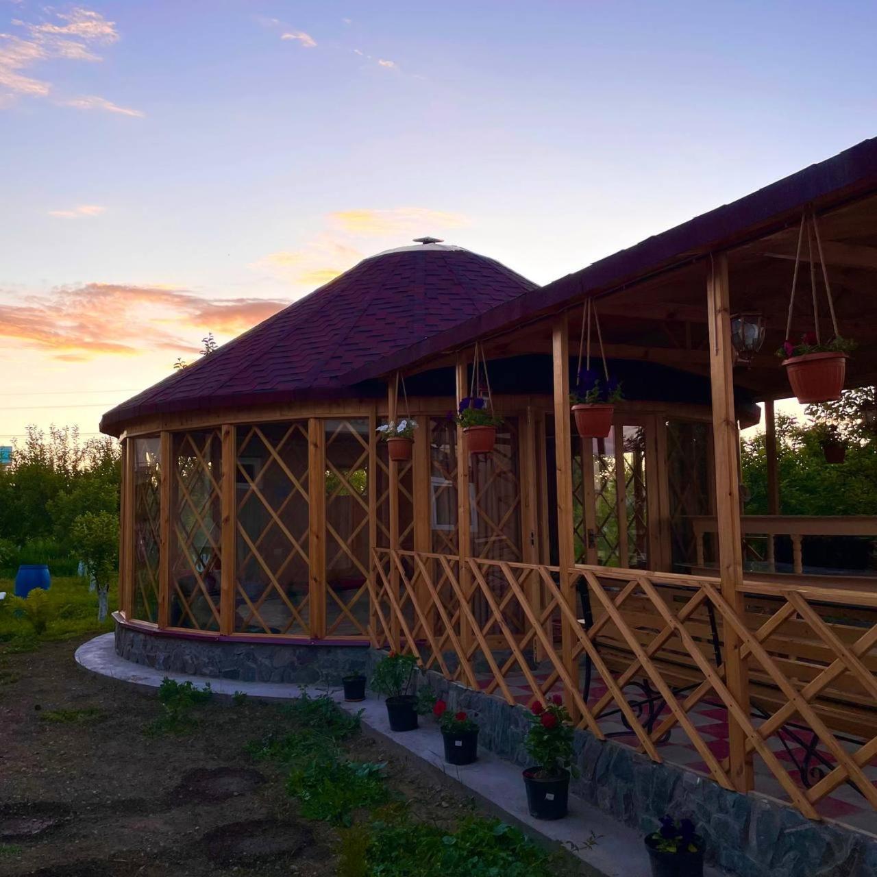 Guest House Amirhan Bokonbayevo Екстериор снимка